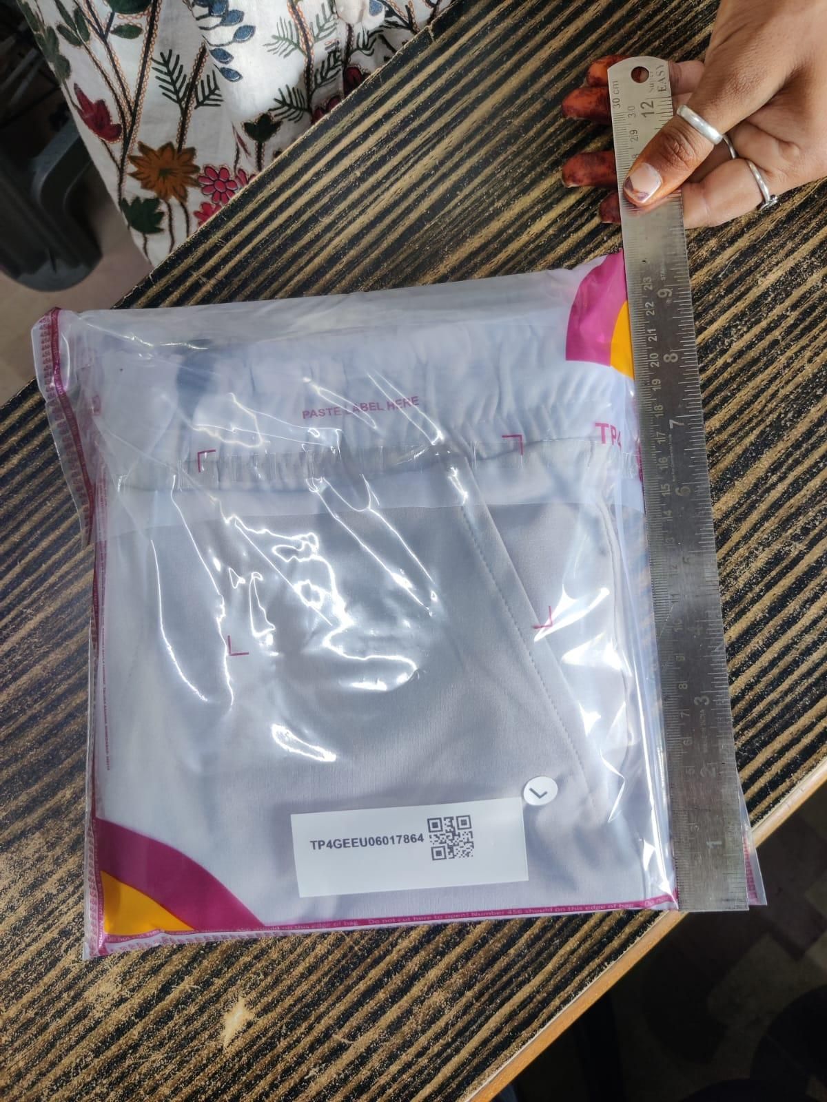 Men's Solid Cargo Pant Black